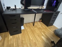 Schreibtisch/Gamingtisch schwarz Ikea