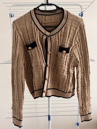 Trendige Strickjacke Gr. S/M Herbst Beige Goldknöpfe
