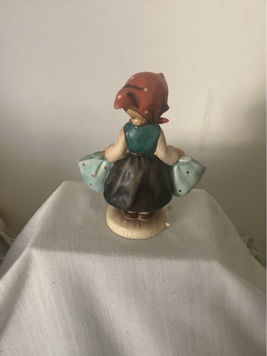 Hummel Figuren: GOEBEL FIGUR 1985 – Gebraucht aus Münchenstein von NoSu98 2