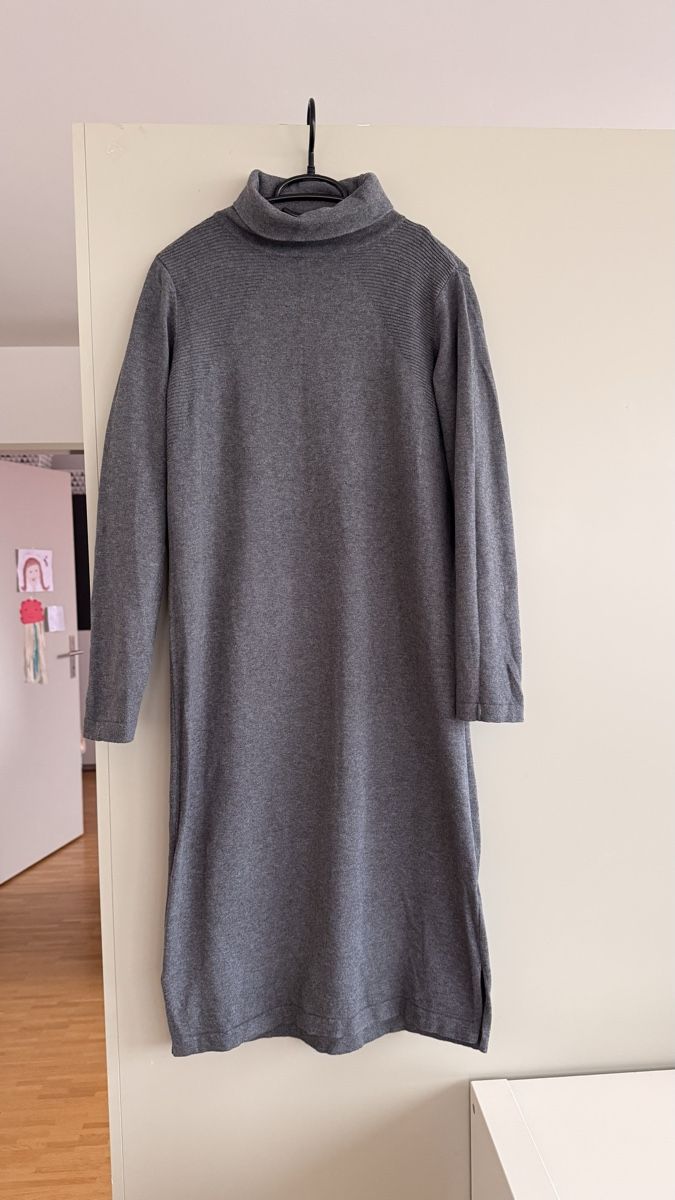 Robes: OBJECT Rollkragen-Strickkleid Grau Größe L  – D'occasion à Winterthur par -BeHappy24-