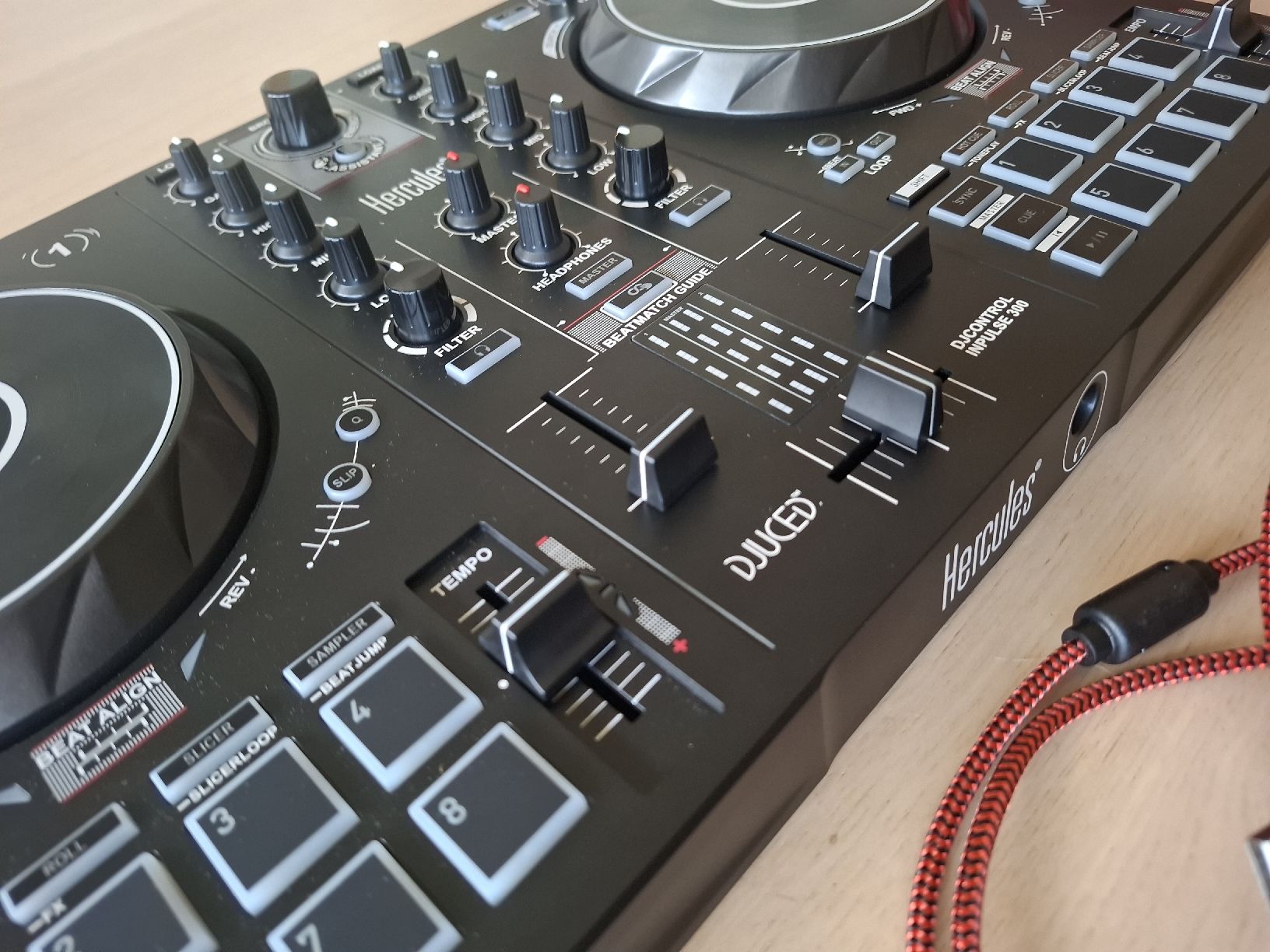 Hercules Platines de mixage: Hercules DJ Controller Inpulse 300 – D'occasion à Oberwil BL par nuvomind 4