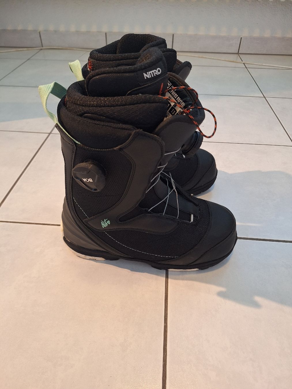 Snowboard Nitro Scarpe da donna: Nitro Snowboardschuhe - Damen Grösse 39 – Usato da Zürich venduto da CheyenneG00 2