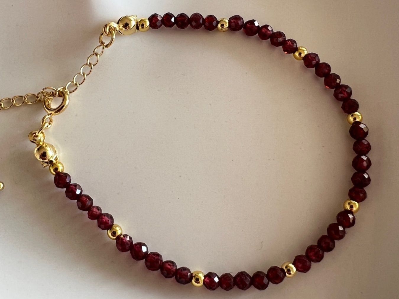 Bracciali & Braccialetti: Bracelet en grenat - Granat Armband – Nuovo e nell'imballaggio originale da Pully venduto da sunaddict 1