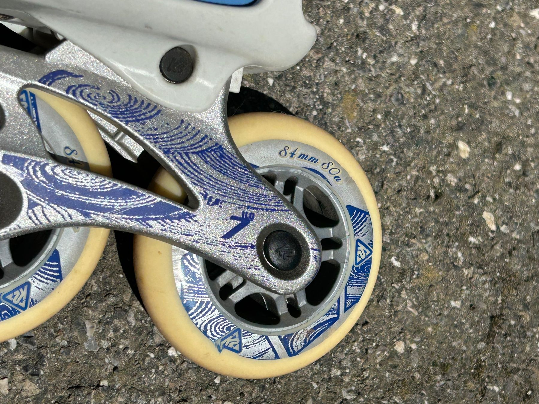 K2 Patins à roul. & inline: Inline-Skates Damen Gr.39.5 inkl. Schonerset – D'occasion à Heimenschwand par Aventurin7 1