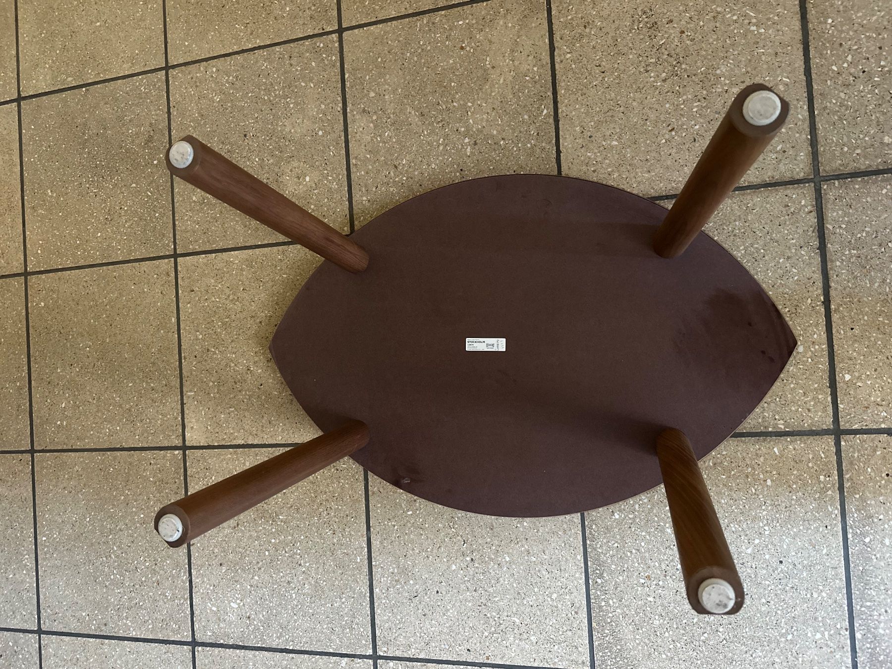 Ikea Tavoli: Ikea Stockholm Tisch Nussbaumfunier – Usato da Luzern venduto da s_m_6skd 1
