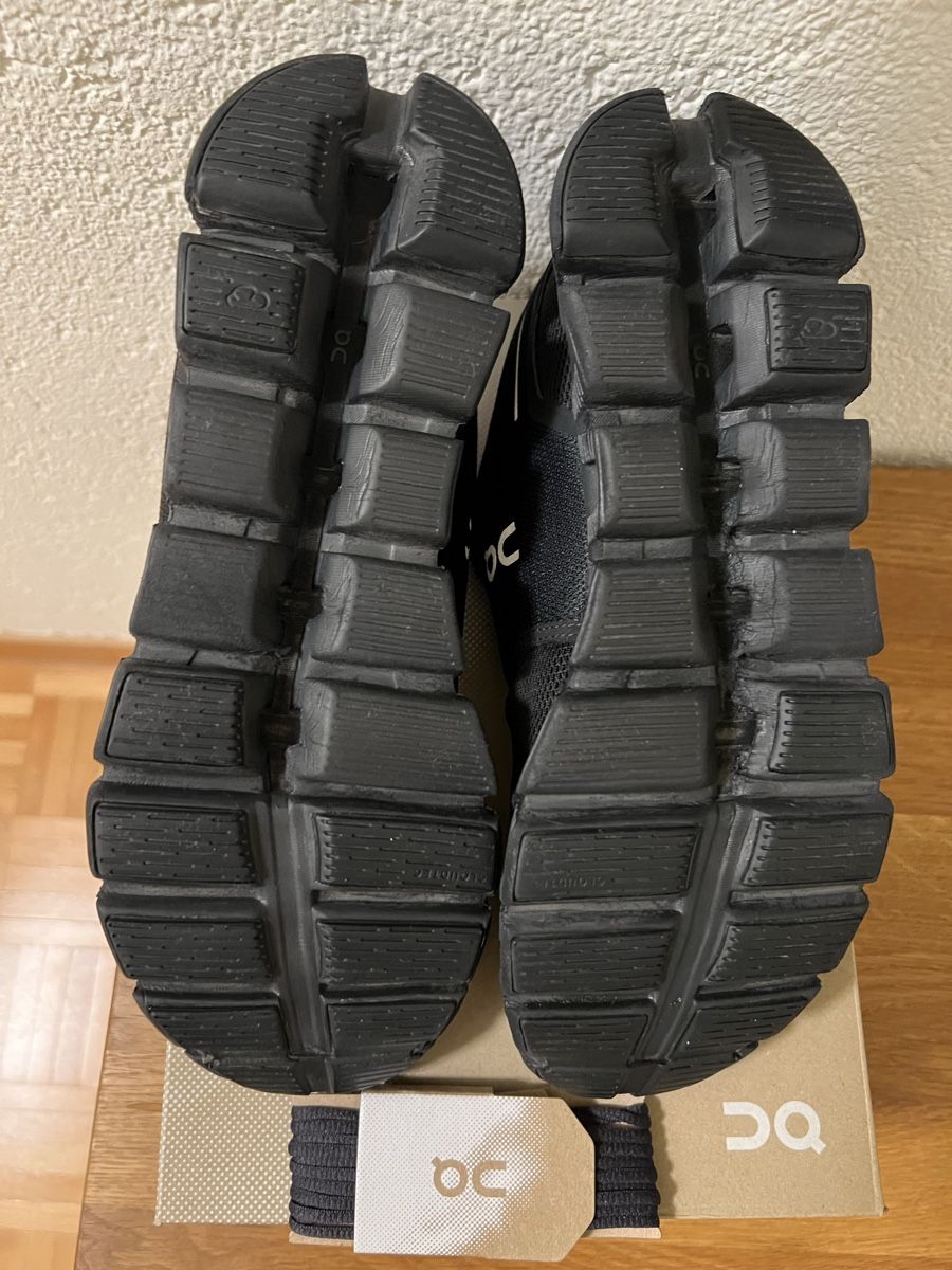 On Chaussures hommes: ON Cloud 6 Schuhe Schwarz Grösse 42.5 – Neuf (Voir description) à Chur par ZATO 9