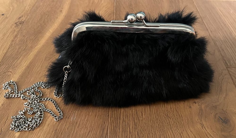 Echtfell Clutch von Ana Blum Zurich Kaufen auf Ricardo