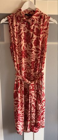 Kleid C&A Blumenmuster rot-beige, Grösse S, Ärmellos, Top!