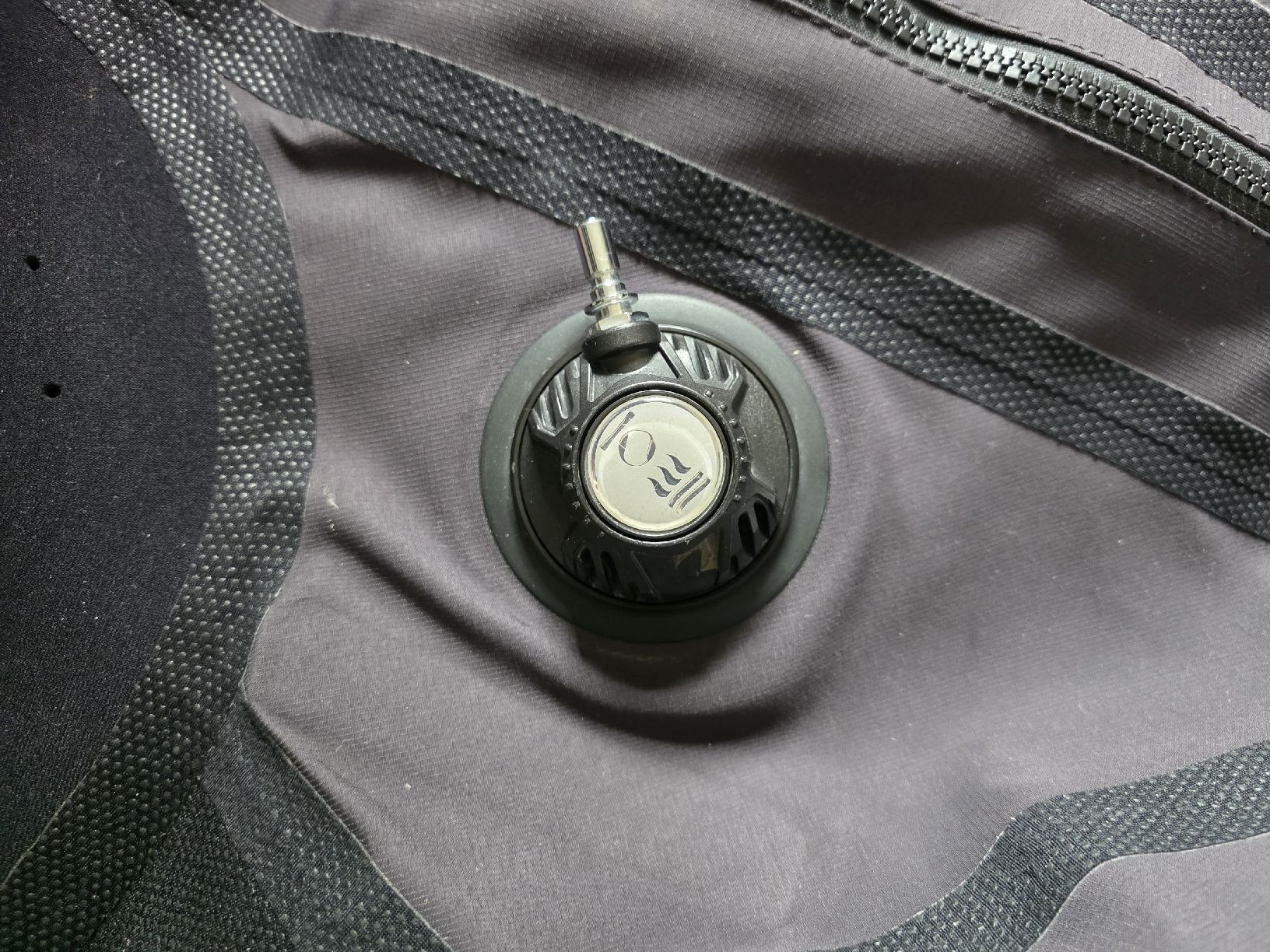 Mute per immersioni: Trockentauchanzug Argonaut 2.0 Fourth Element – Usato da Zürich venduto da Guayaca37 4