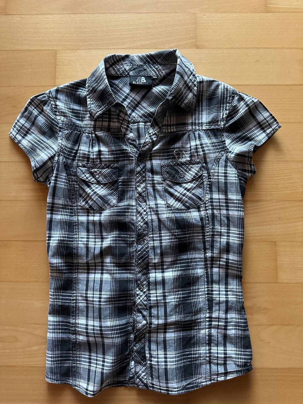 Blouses, T-shirts & Tops: Bluse Grösse 152 – Neuf (Voir description) à Wallbach par logologo01