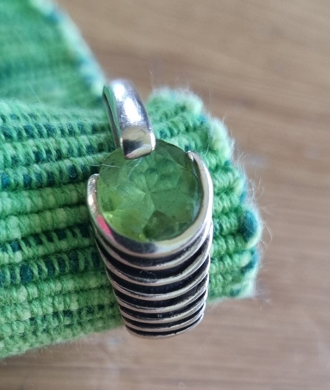 Anelli: Ring mit Peridot 925 Silber – Usato da unterägeri venduto da ursiou 3