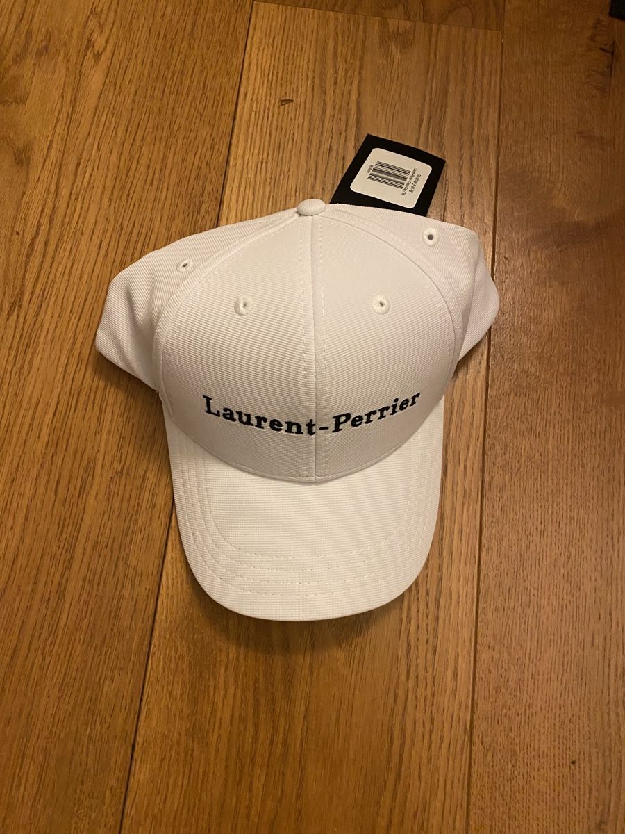 Copricapi, berretti & cappellini: Casquette Laurent Perrier – Nuovo e nell'imballaggio originale da Chéserex venduto da noa.schwab