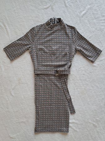 Schickes Herbstkleid AMISU Gr. 36 mit Gürtel