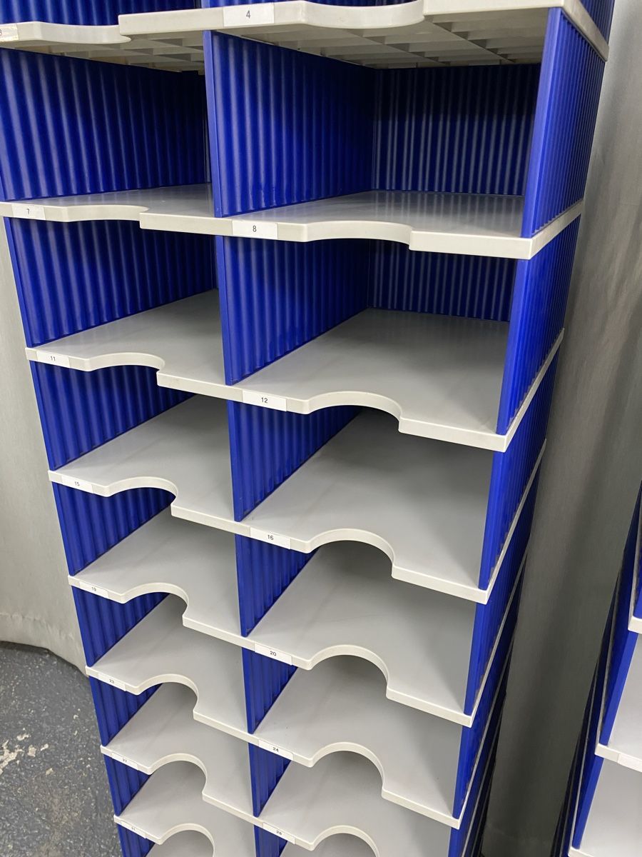 Scaffali: 2x Ablagefach Regale blau weiss 20 Fächer pro Regal – Usato da Hägglingen venduto da Karin0802 6