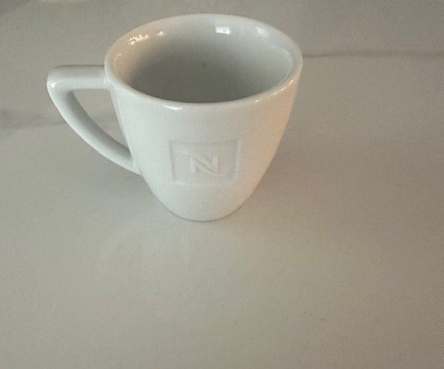 Nespresso Tassen: Nespresso Espressotasse – Gebraucht aus Pfäffikon ZH von thf_rqs2