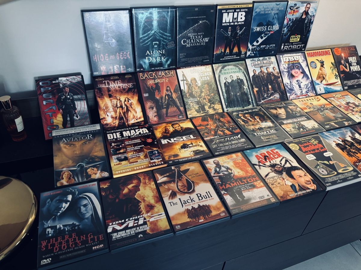 Alle DVDs: DVD-Sammlung diverse Klassiker guter Zustand – Gebraucht aus Oetwil an der Limmat von misssenzapensieri 1