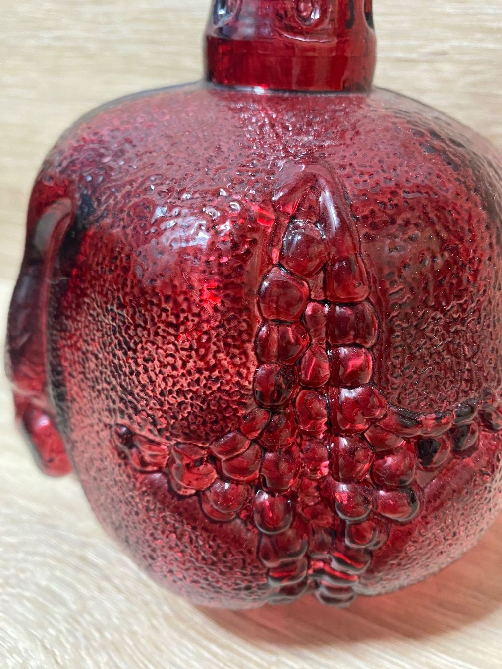 Gläser, Krüge & Flaschen: Weinflasche "Granatapfel" – Gebraucht aus Bösingen von Trigusik 4
