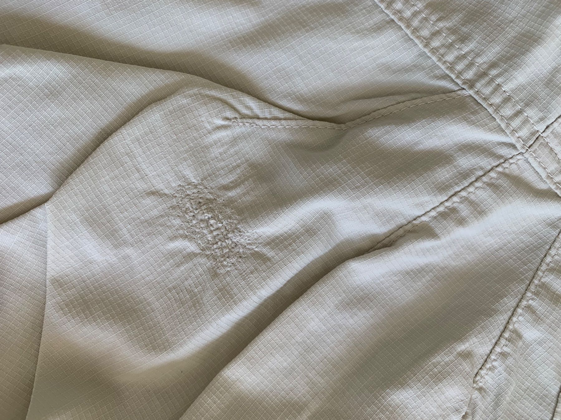 Mammut Pantaloni: MAMMUT 3/4tel Wanderhose hellbeige Grösse 34 – Usato da Meiringen venduto da Jackwashere 3