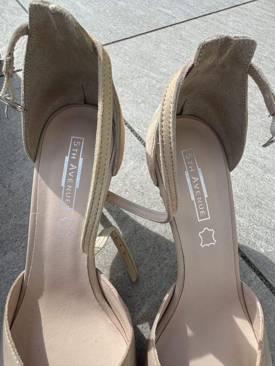 Chaussures femmes: Escarpins beiges taille 37 – D'occasion à Gland par cam_5z9v 4