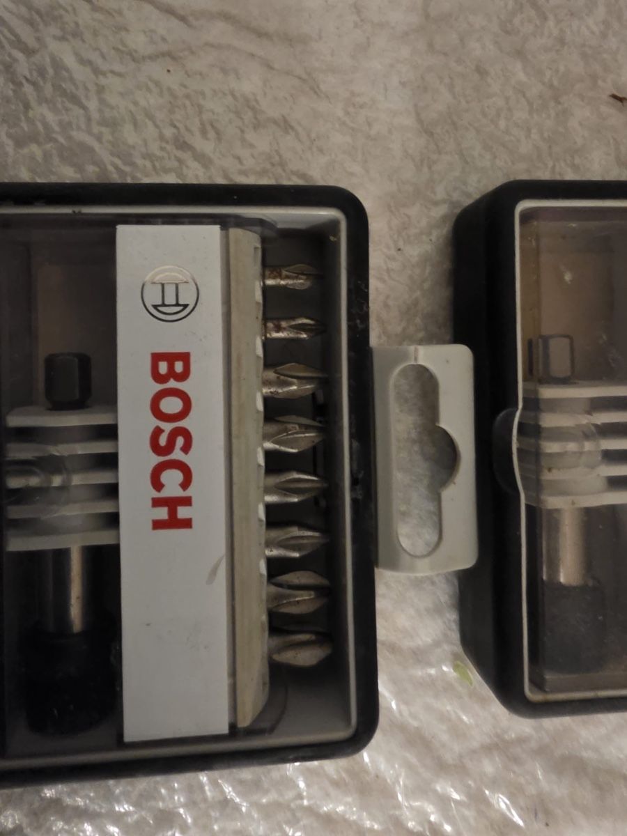 Tutti gli attrezzi: 2 Bosch Schrauberbit-Sets S1 und M2 gebraucht – Nuovo (secondo la descrizione) da Grenchen venduto da Mary.J 1