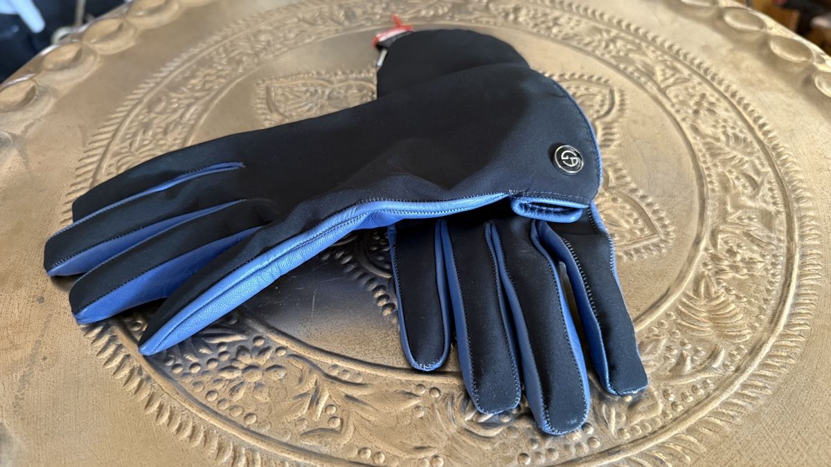 Armani Guanti & manicotti: Giorgio Armani Handschuhe  – Usato da Lachen SZ venduto da HelvetiaLuxury 3