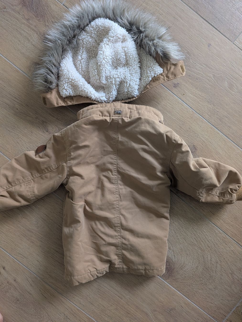 H&M Giacche & Cappotti: H&M Winterjacke Grösse 86 – Usato da Eschenbach SG venduto da SanFranciscoCalifornia 3