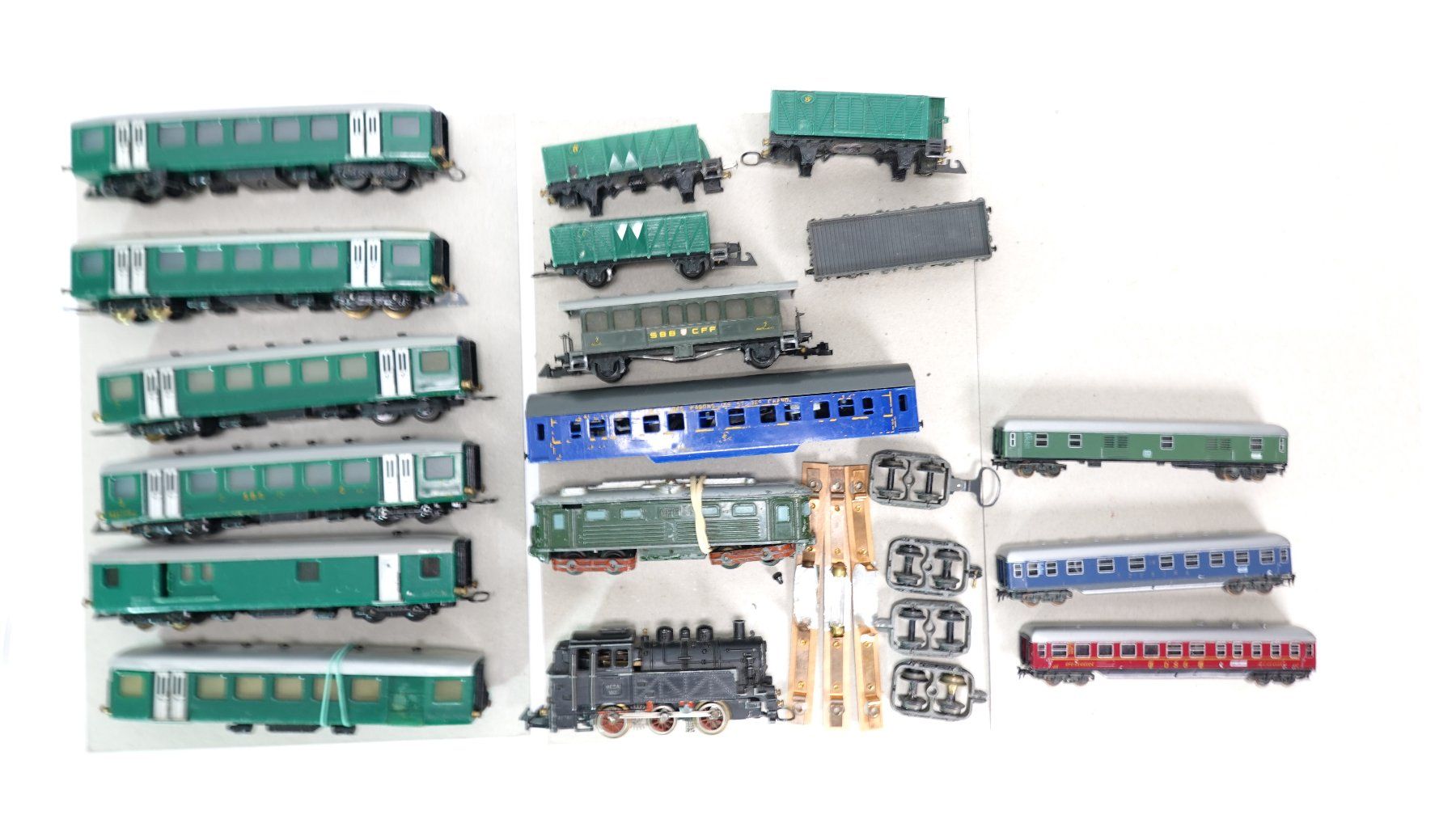 Wesa Modellini di ferrovie: e69 Wesa Konvolut Rollmaterial Bastelset | Bastelware – Usato da Thun venduto da evinka_gmbh 1