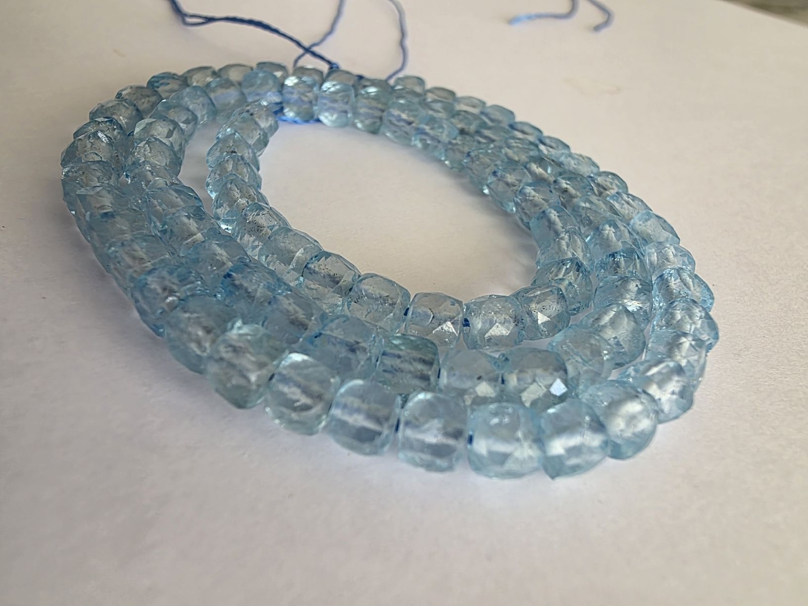 Mineralien & Heilsteine: Topas blau Würfel ca. 4mm. Strang – Neu und originalverpackt aus Menziken von Mirager 2