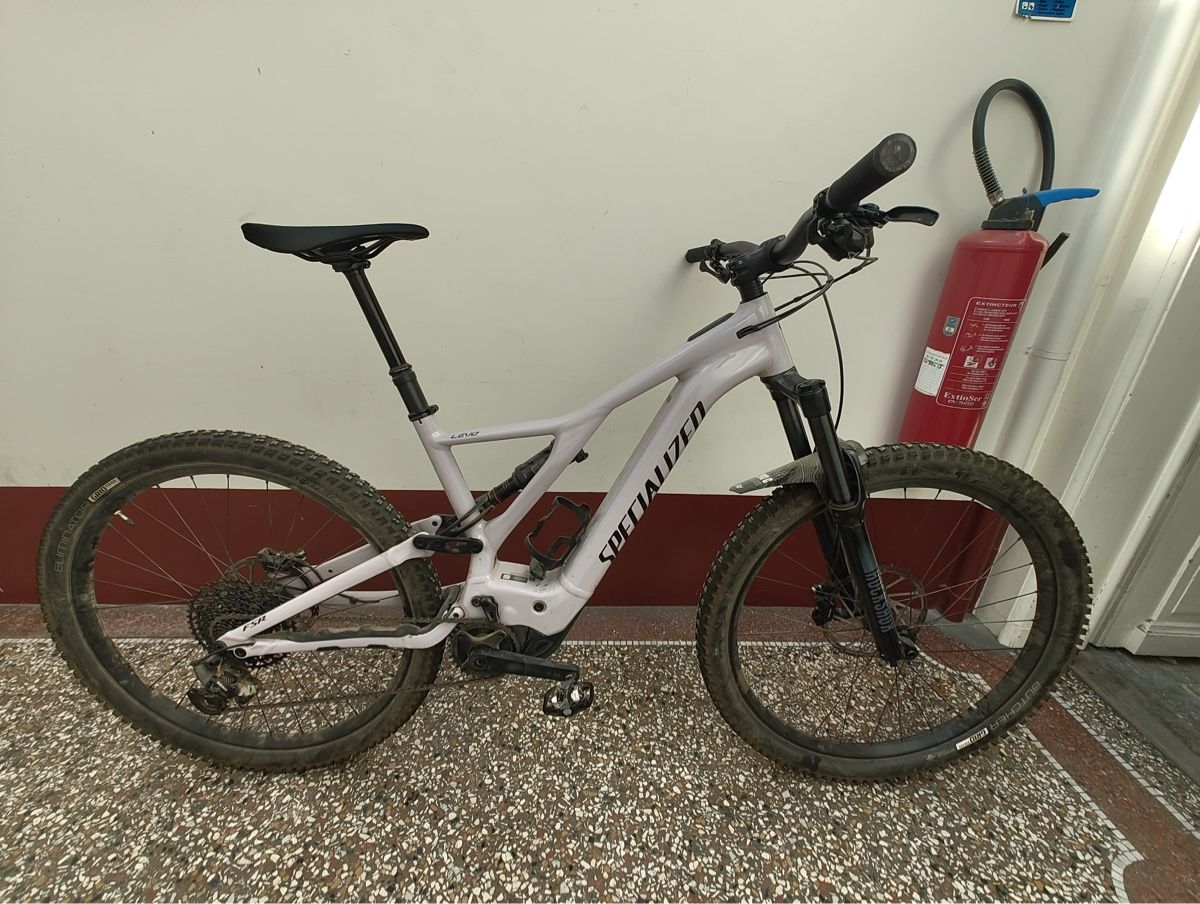 Specialized Biciclette: VTT électrique SPECIALIZED – Usato da Zürich venduto da col_w79f