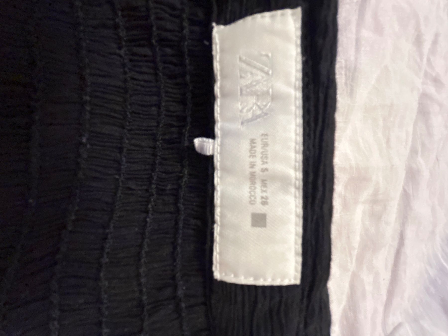 Zara Chemisiers: Damen Bluse Schwarz Grösse S / ZARA – D'occasion à Schlieren par EH_Auktion 2