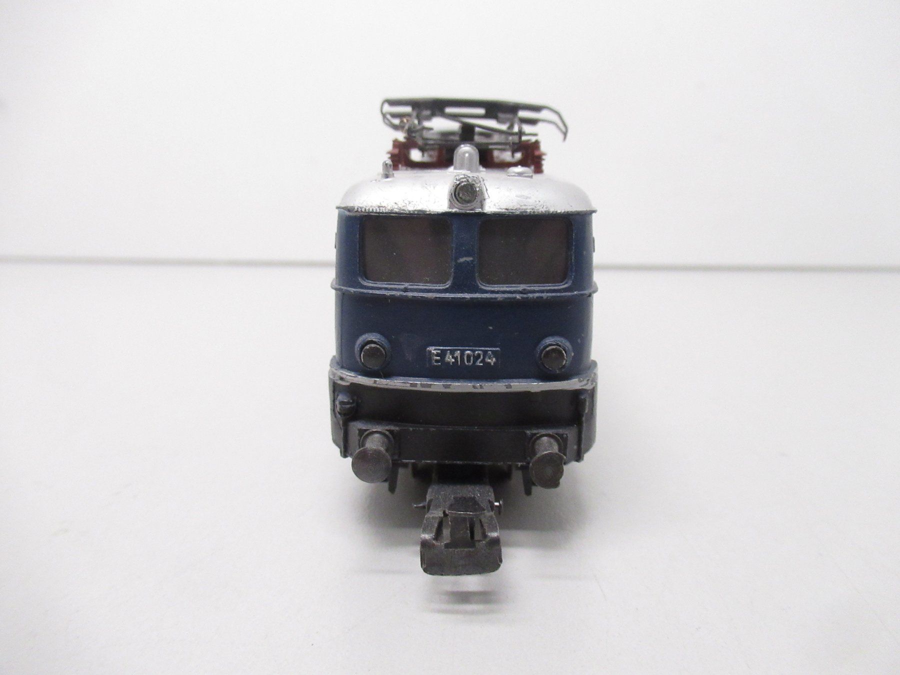 Märklin Modelleisenbahnen: Märklin 3034 E-Lok BR E40 der Deutschen Bahn o.OVP Digital – Gebraucht aus Basel von mhmarken 4