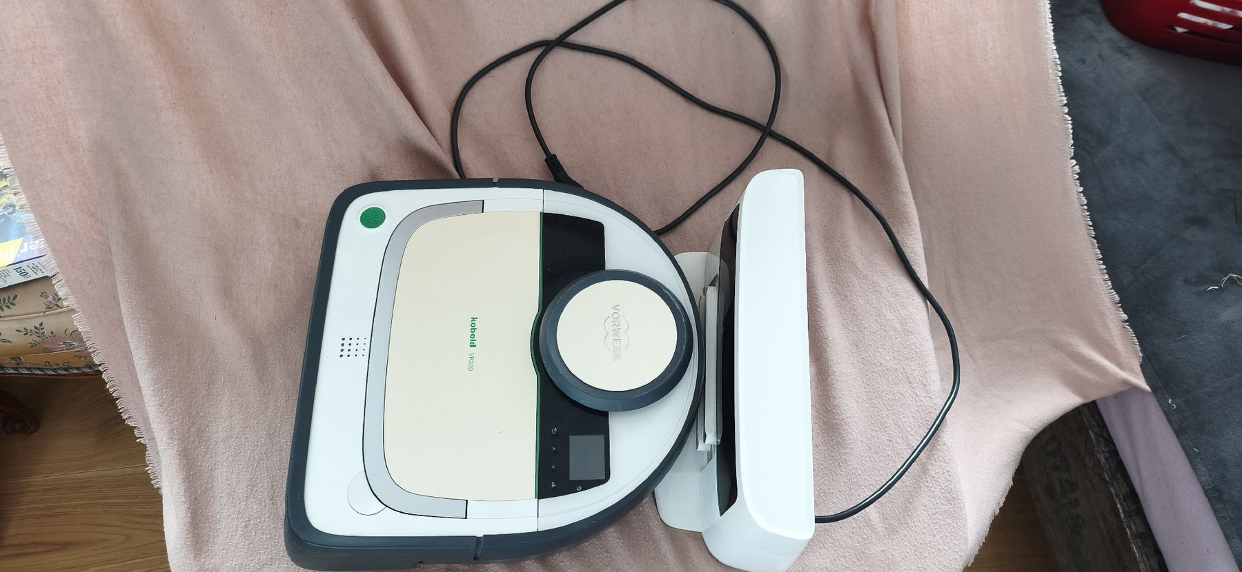 Vorwerk Aspirapolveri & Accessori: Saugroboter Vorwerk Kobold – Difettoso da Hefenhofen venduto da Rinahorn01