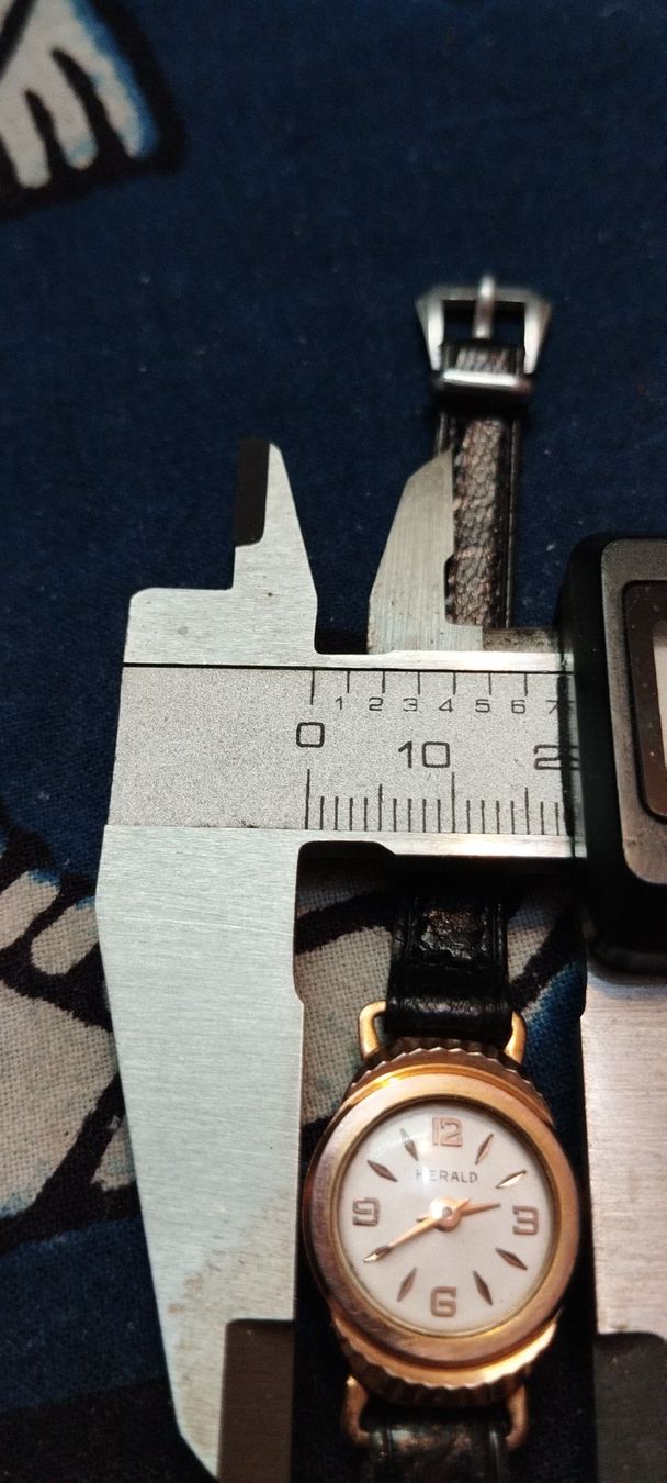 Orologi: Montre herald – Usato da La Chaux-de-Fonds venduto da jac_9llg 7