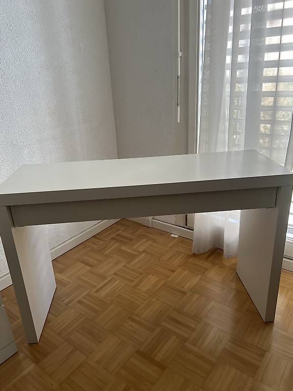 Ikea Tavoli da trucco: Schminktisch – Usato da Obergösgen venduto da randomly