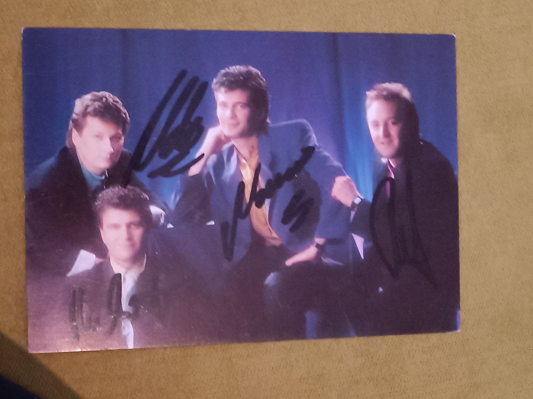 Autographes: Romantic Flamingos - handsigniert – D'occasion à Menziken par Autogramme