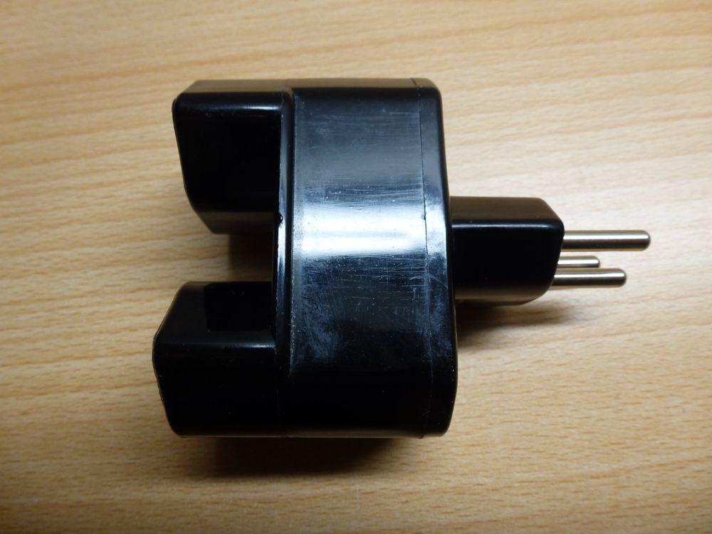 Stecker: Doppelstecker schwarz – Gebraucht aus Hombrechtikon von Maloev17 2