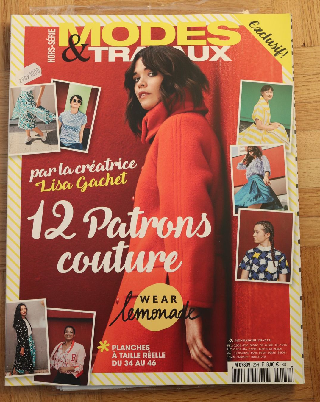 Lot De 12 Patrons Couture Vintage Modes Et Travaux - Années 70 - Broderie, Napperons