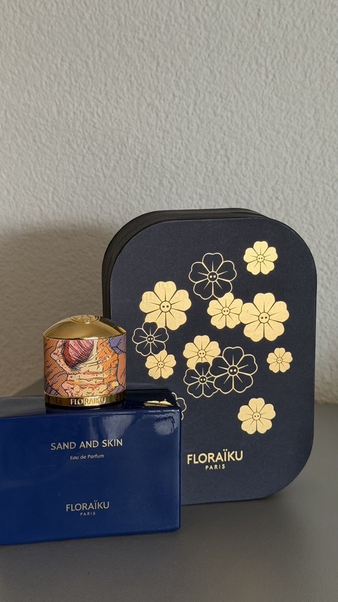 Profumi & Eau de Toilette: Sand and Skin Floraiku. , 2 ml – Usato da Sursee venduto da nst_czk2