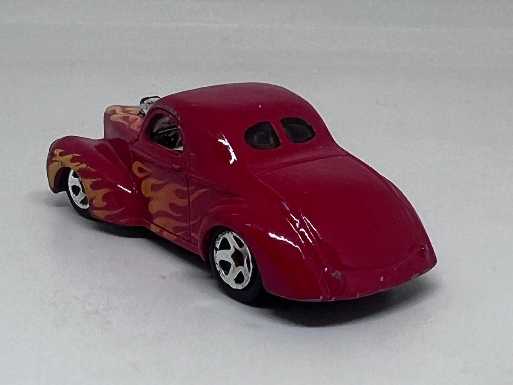 Hot Wheels Modellini d'auto: Hot Wheels '41 Willys #632 – Usato da Wildegg venduto da LaaBoutique 2