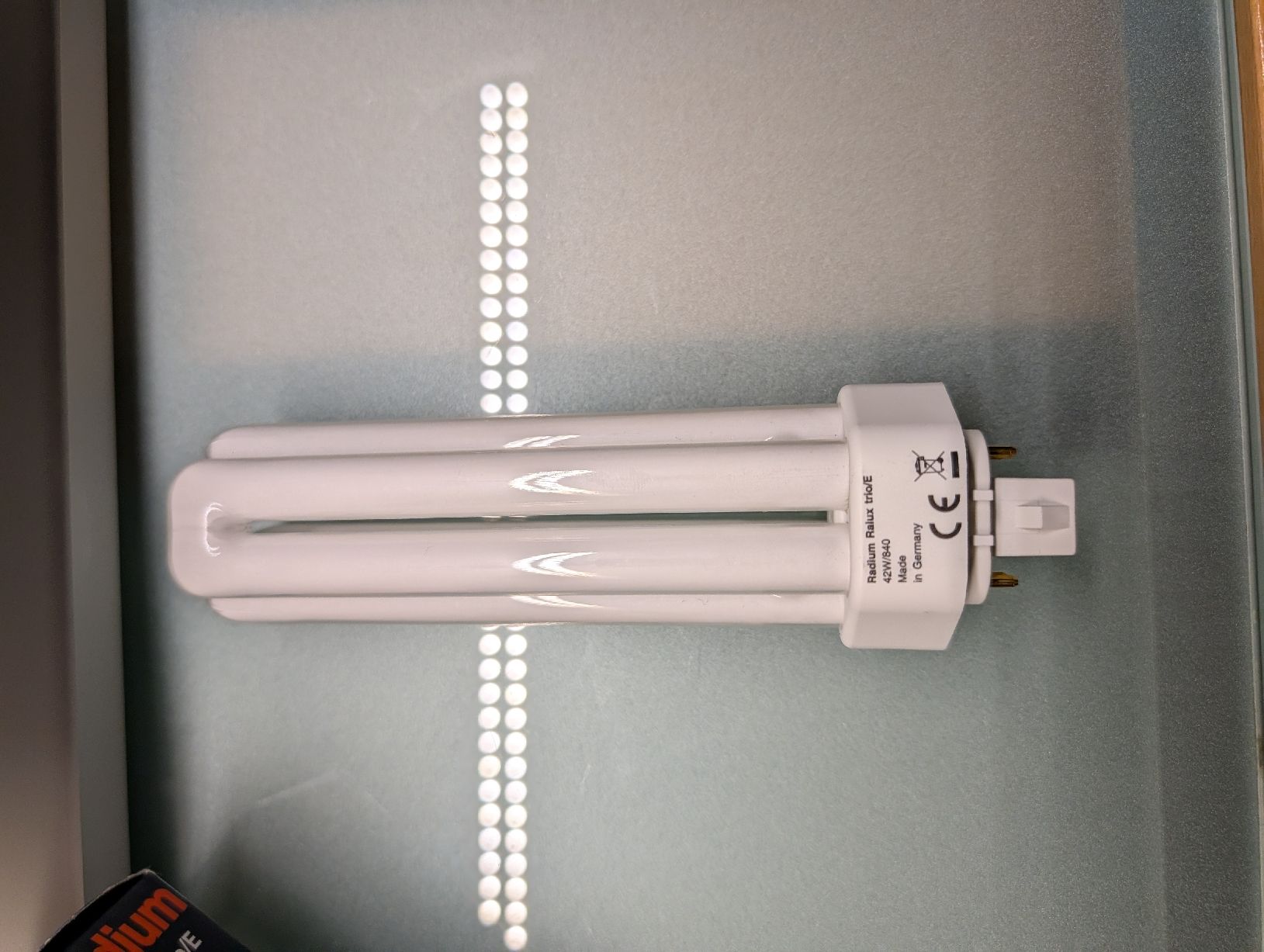 Lampen: Ralux Trio/E , RX-T/E 42W/830/GX24Q – Neu und originalverpackt aus Pfäffikon ZH von Gabriel64 1