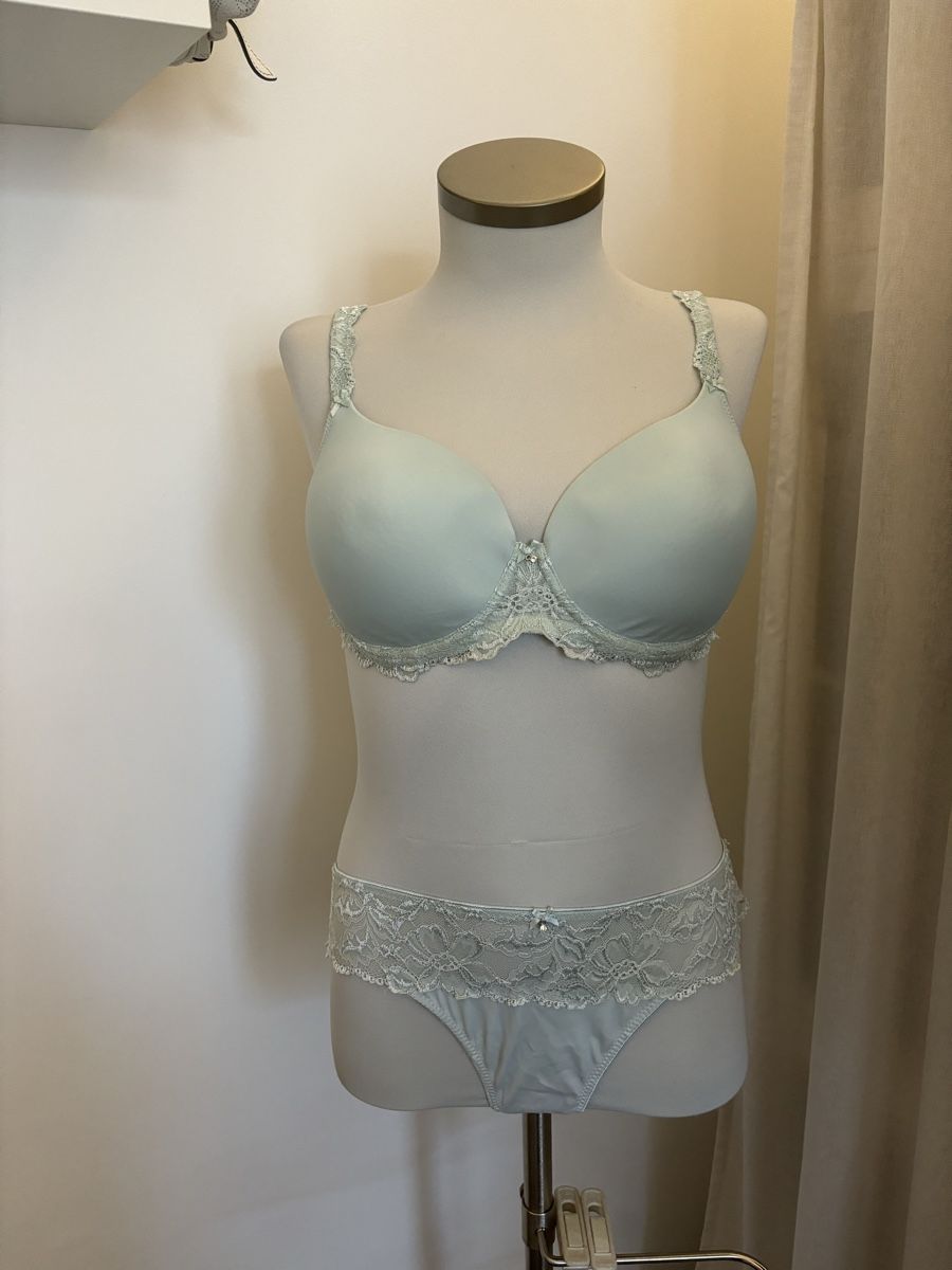 Beldona Altra biancheria intima: Hübscher Slip Grösse 44 – Nuovo (secondo la descrizione) da Bäretswil venduto da Viechel