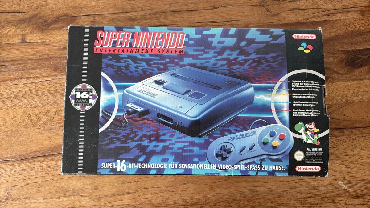 Nintendo Konsolen: Nintendo Super Entertainment System PAL Version Ovp m. Spiel – Gebraucht aus Lenzburg von eyworld