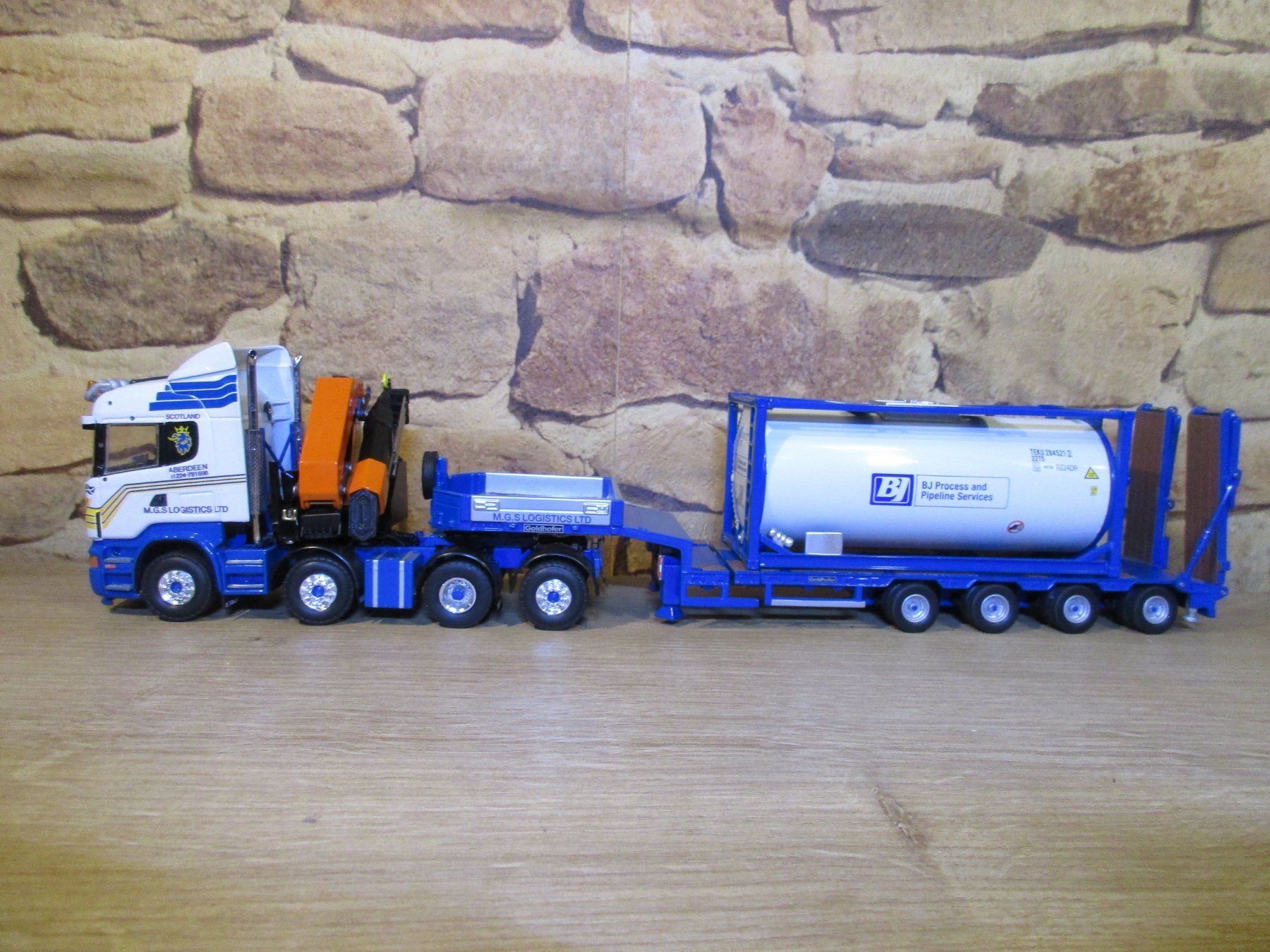 Tekno Modellbausätze & Standmodelle: Tekno  1:50 Scania R  M.G.S. Logistic LTD – Gebraucht aus Ennetmoos von Truckdiver 1
