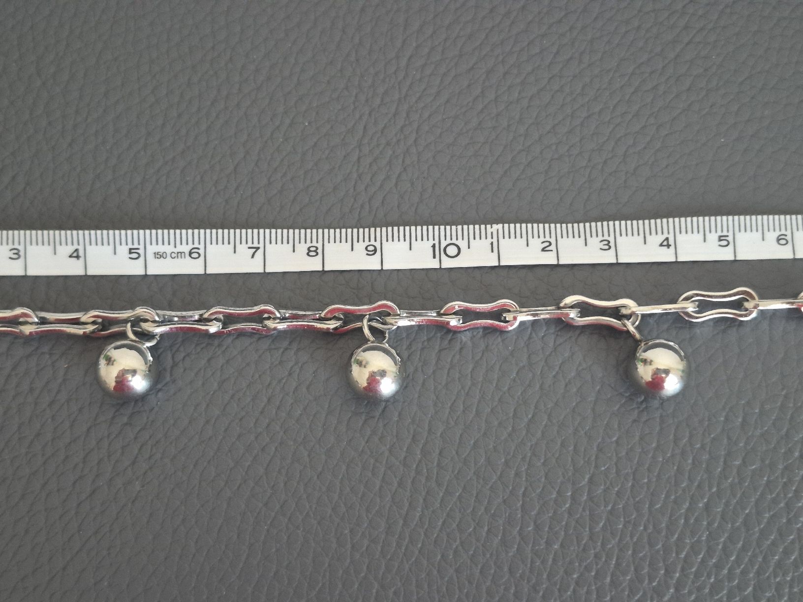 Bracciali & Braccialetti: Armband mit Kugeln, Edelstahl, Silberfarben. – Usato da Bern venduto da Rou_rsz5 4