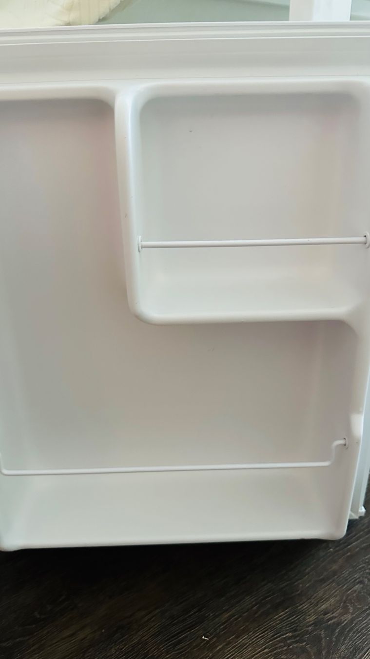 Frigoriferi: Mini Kühlschrank SilverCrest SMK 41 – Usato da Winterthur venduto da Iryna_Valerii 3