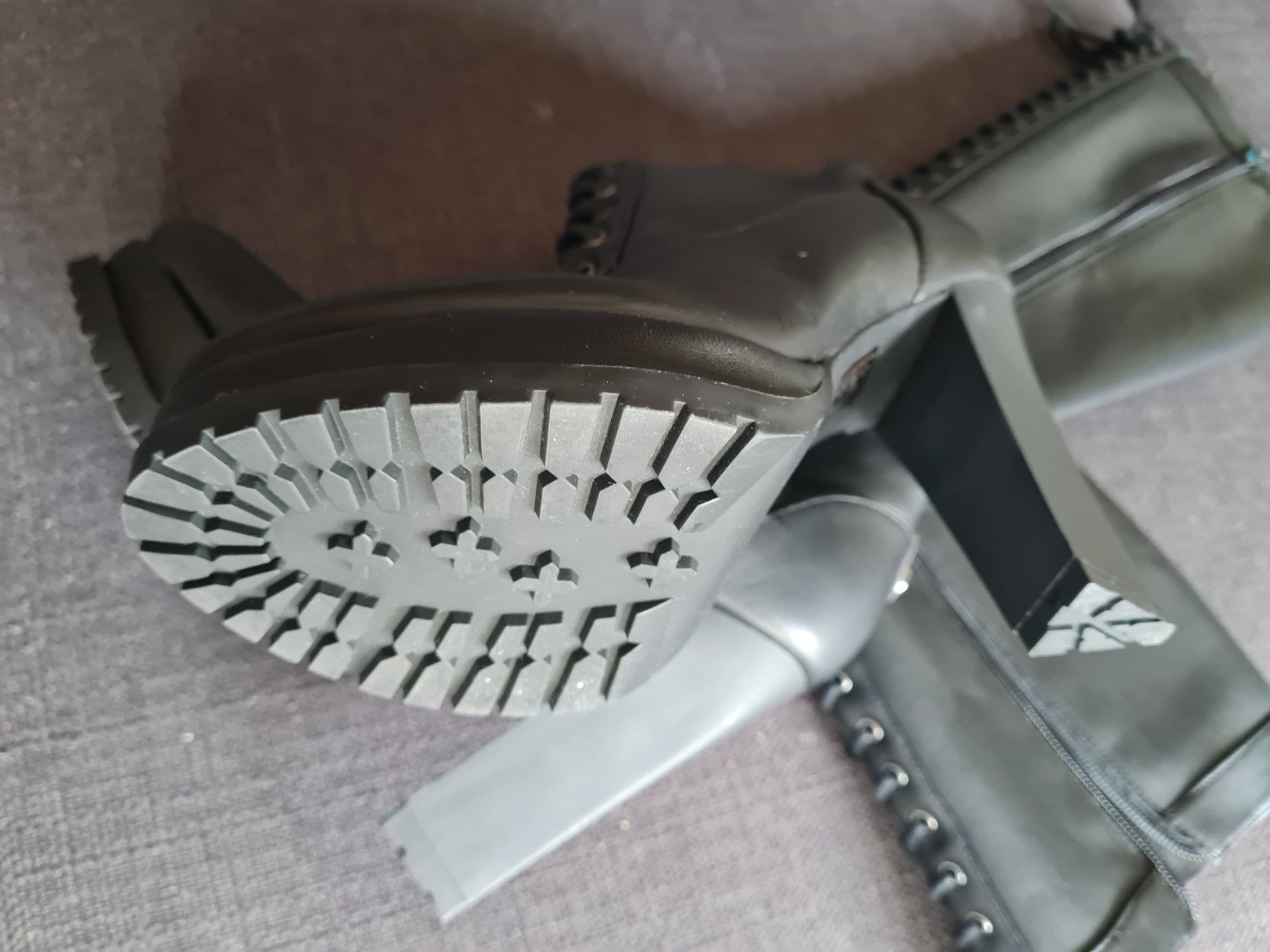 Scarpe da donna: Bottes – Nuovo e nell'imballaggio originale da Grand-Lancy venduto da ana_7y2f 3