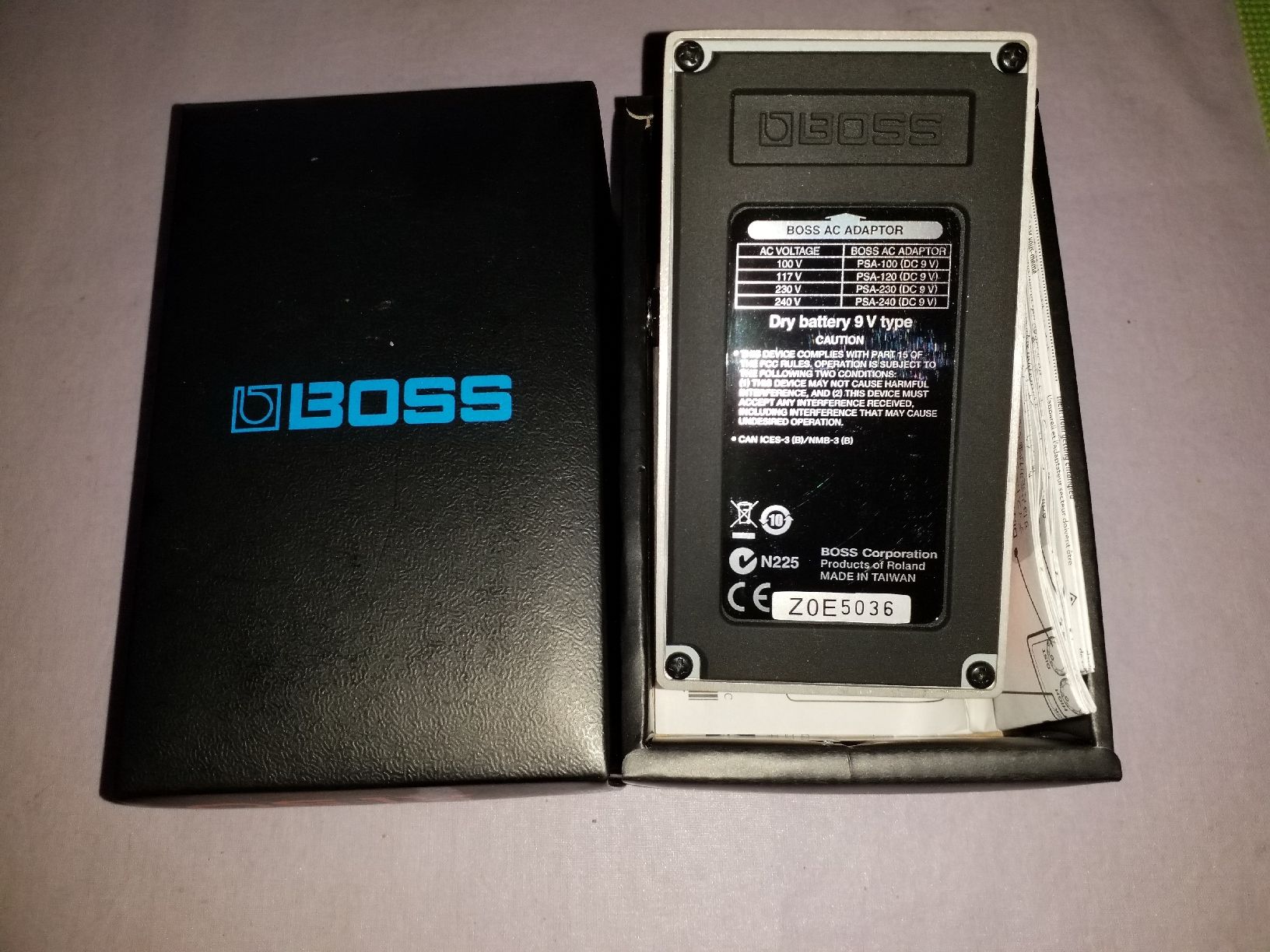 Roland Musikinstrumente: BOSS DS-1X ... NEUWERTIG MIT OVP. – Neu (gemäss Beschreibung) aus Zürich von Antiquedealer 1