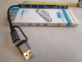 Dockingstation 8 in 1 mit diversen Steckplätzen