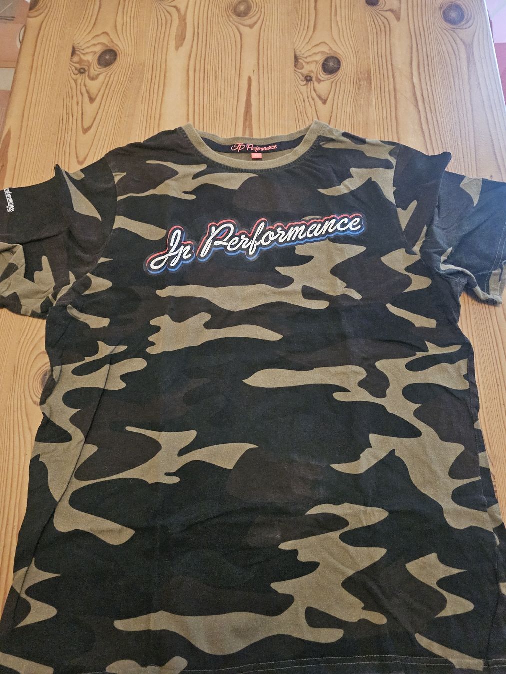 T-shirt: JP Performance Camo Shirt – Usato da Siselen BE venduto da Janik_98