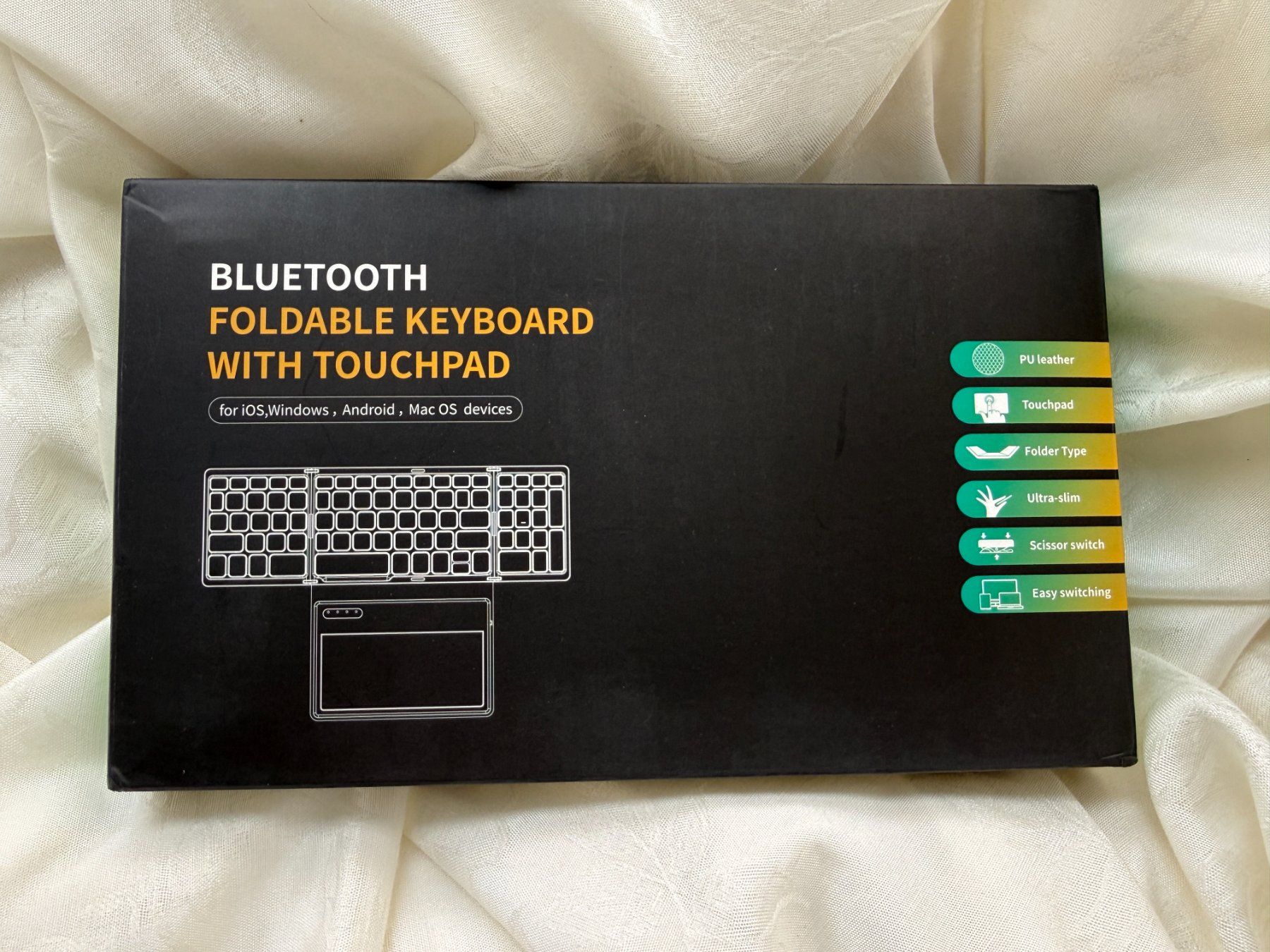 Claviers: Faltbare Bluetooth-Tastatur mit Touchpad – Neuf avec emballage d'origine à Vacallo par cri_229f